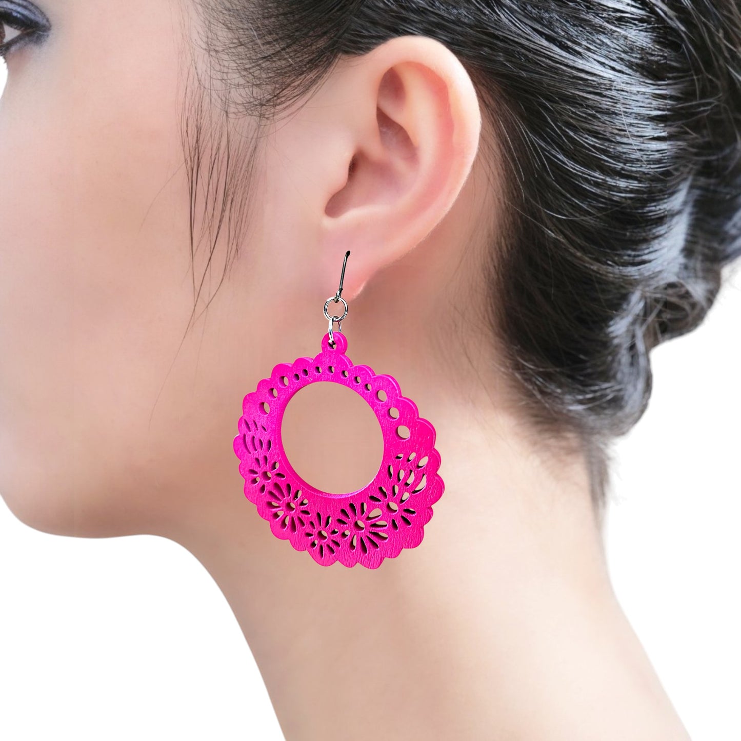 Boucles d'oreilles en bois avec motif floral