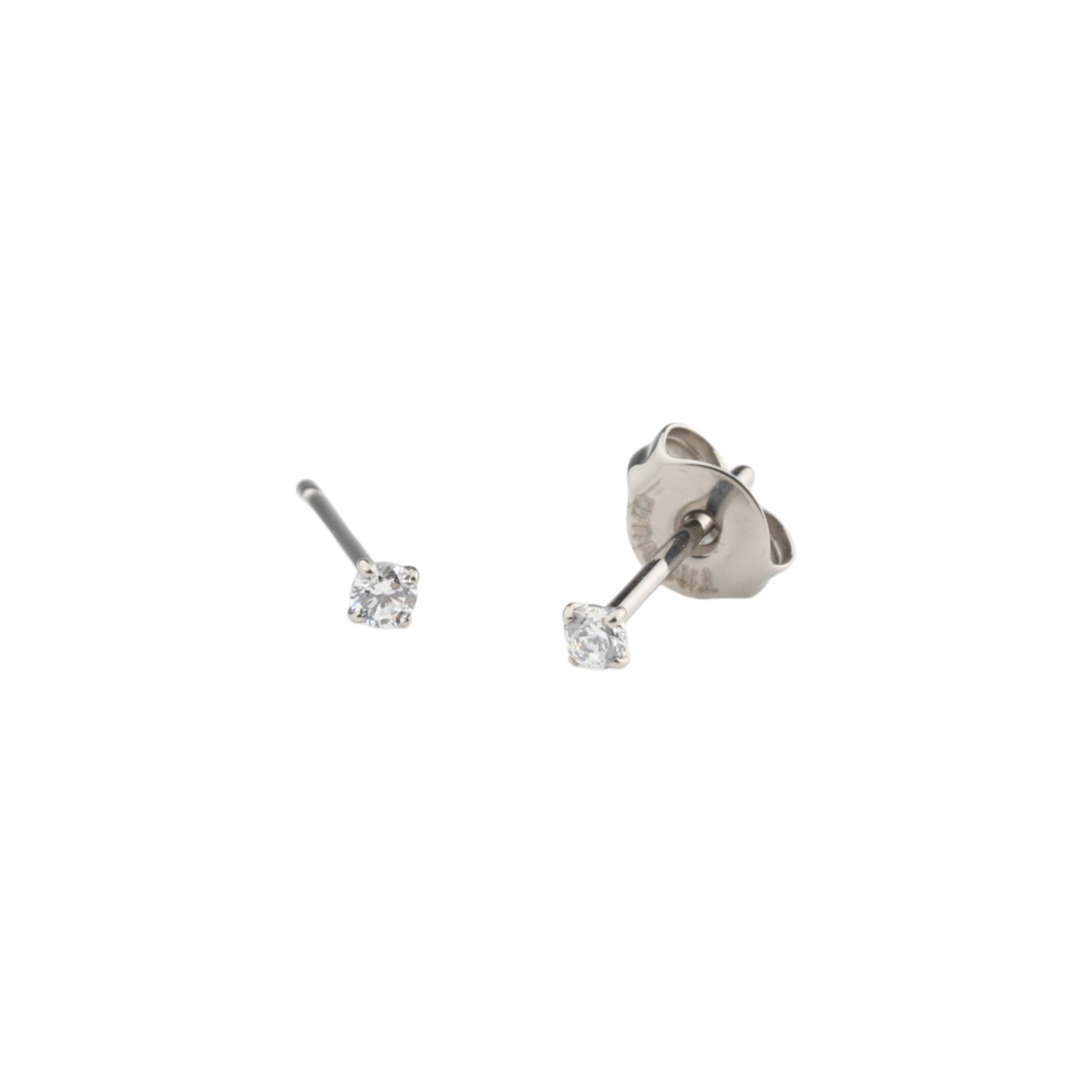 Diamond Gem Titanium Studs 2mm standard fit. Including the titanium backs