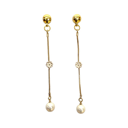 TI-GO Daisy and Pearl earrings. Magnetic titanium interchangeable earring system. Detachable earrings for a truly hypoallergenic jewellery on a white background. gold