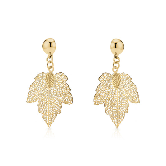 Magnetic Maple leaf earrings. Detachable earrings for a truly hypoallergenic jewellery on a white background