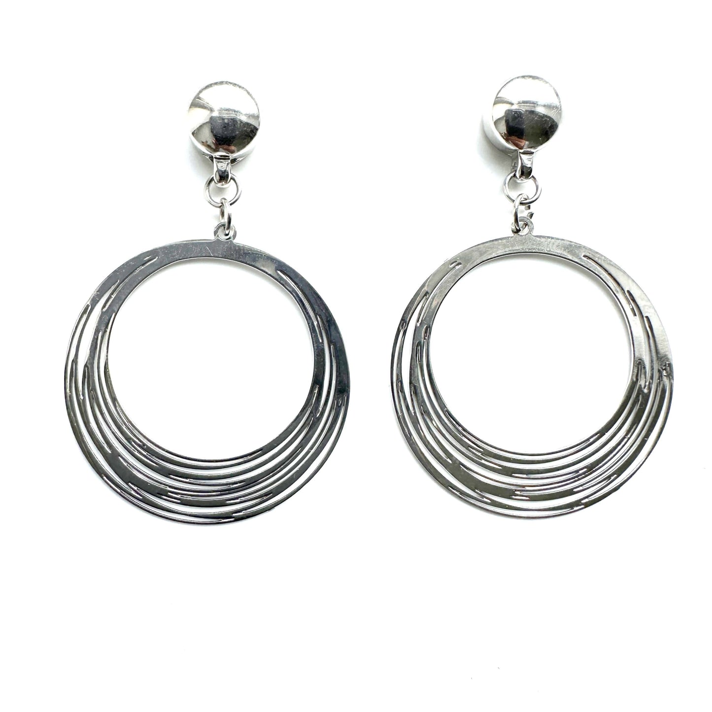 TI-GO Silver String Rings earrings. Detachable earrings for a truly hypoallergenic jewellery on a white background. silver