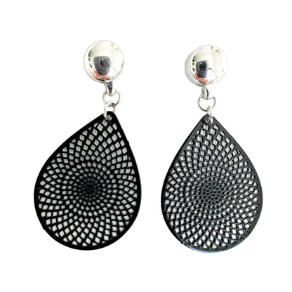 TI-GO Black/Red/White teardrop earrings. Magnetic titanium interchangeable earring system. Detachable earrings for a truly hypoallergenic jewellery on a white background. black