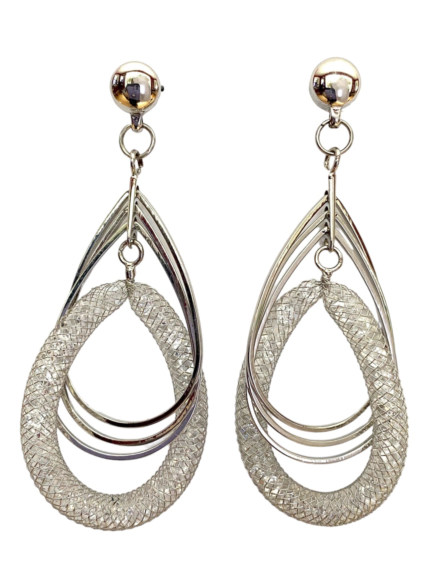 TI-GO Dewdrop Hoops earrings. Magnetic titanium interchangeable earring system. Detachable earrings for a truly hypoallergenic jewellery on a white background