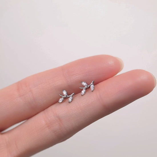  titanium flat back threadless gem stud earrings demonstration