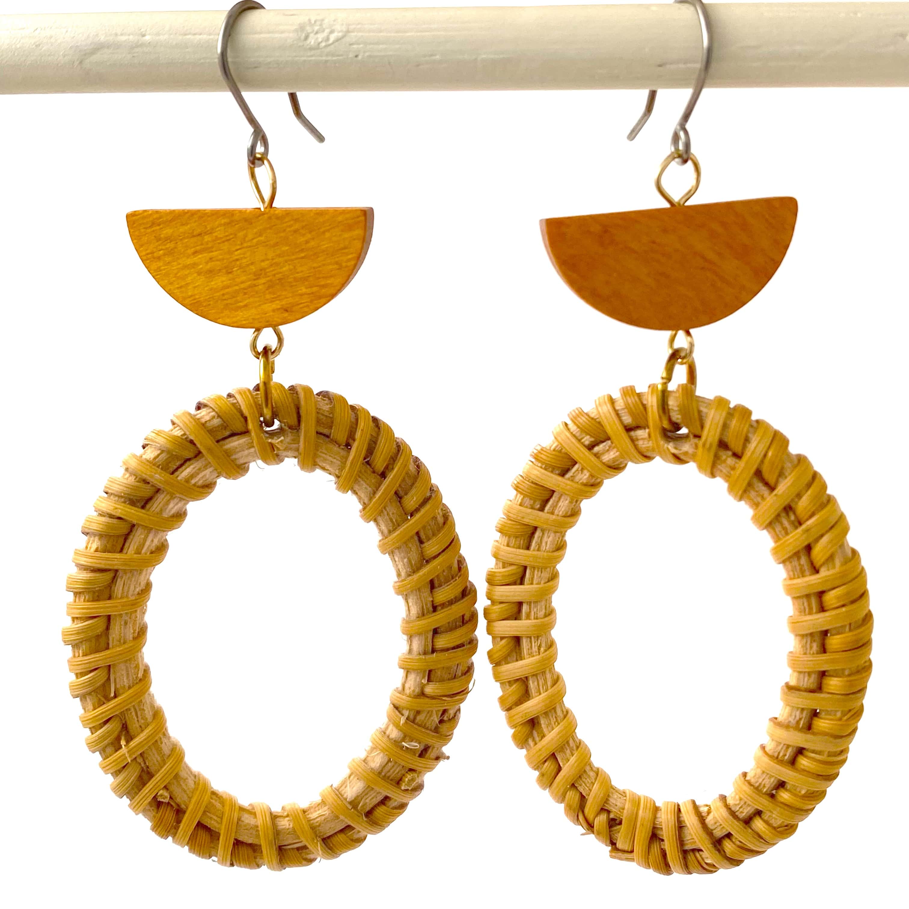 Bohemia style wicker and wood geometric earrings.