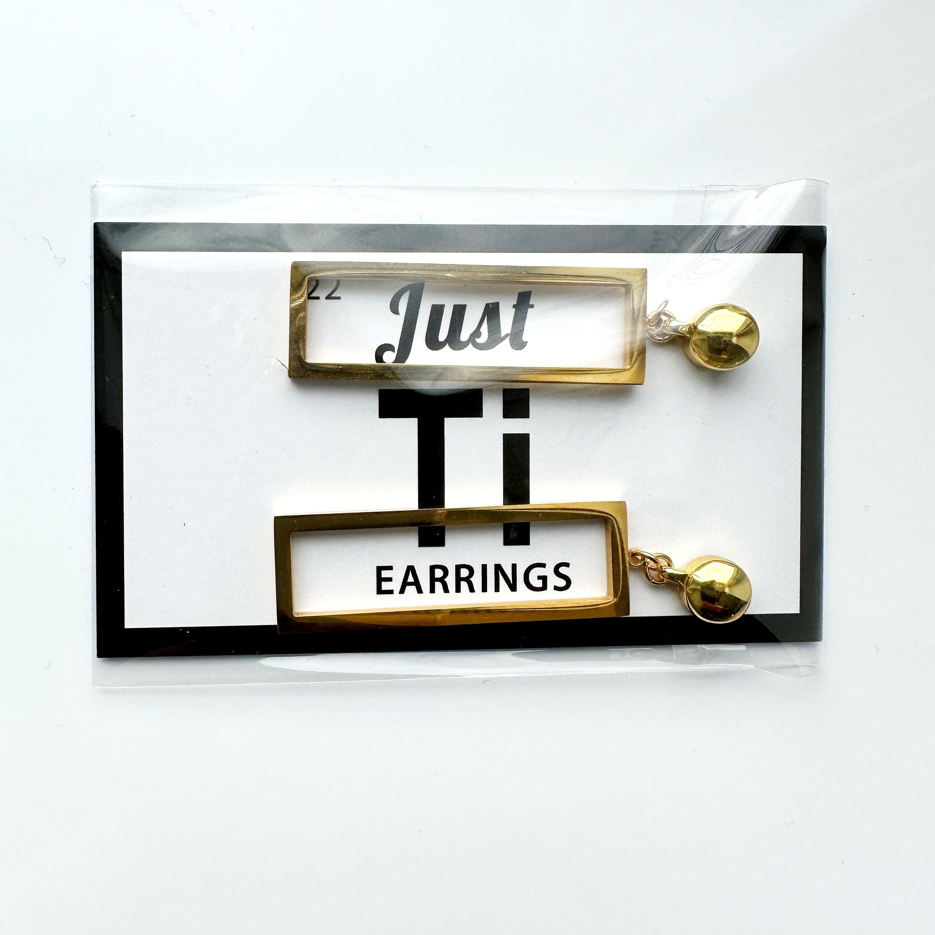 TI-GO Rectangle mirrored gold earrings