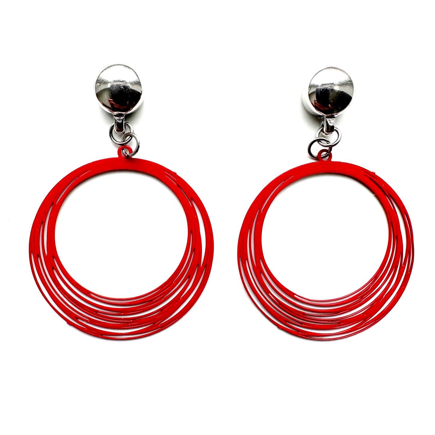 TI-GO Black / Red String Rings earring. Magnetic titanium interchangeable earring system. Detachable earrings for a truly hypoallergenic jewellery on a white background. red